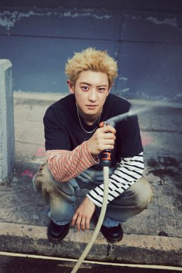 CHANYEOL (ชานยอล) เดบิวต์โซโล่ในรอบ 12 ปี พร้อมมินิอัลบั้มชุดแรก 'Black Out' สั่งสมรายละเอียดทางดนตรีเพื่อถ่ายทอดผ่านเพลงหลากหลายแนวตามสไตล์